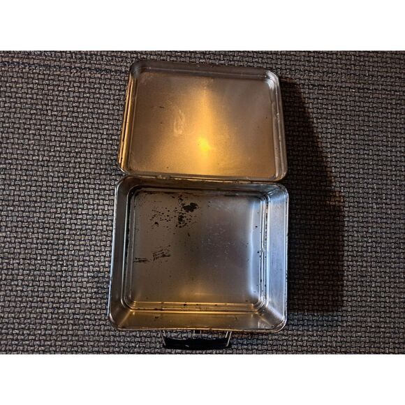 Vintage EINSTEIN BROS BAGELS TIN Metal LUNCH BOX 2001 “SKIP ROPE NOT LUNCH" - Picture 5 of 8